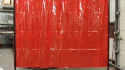 Defender 300 Welding Screen 6' 3" x 6' 7" - Red